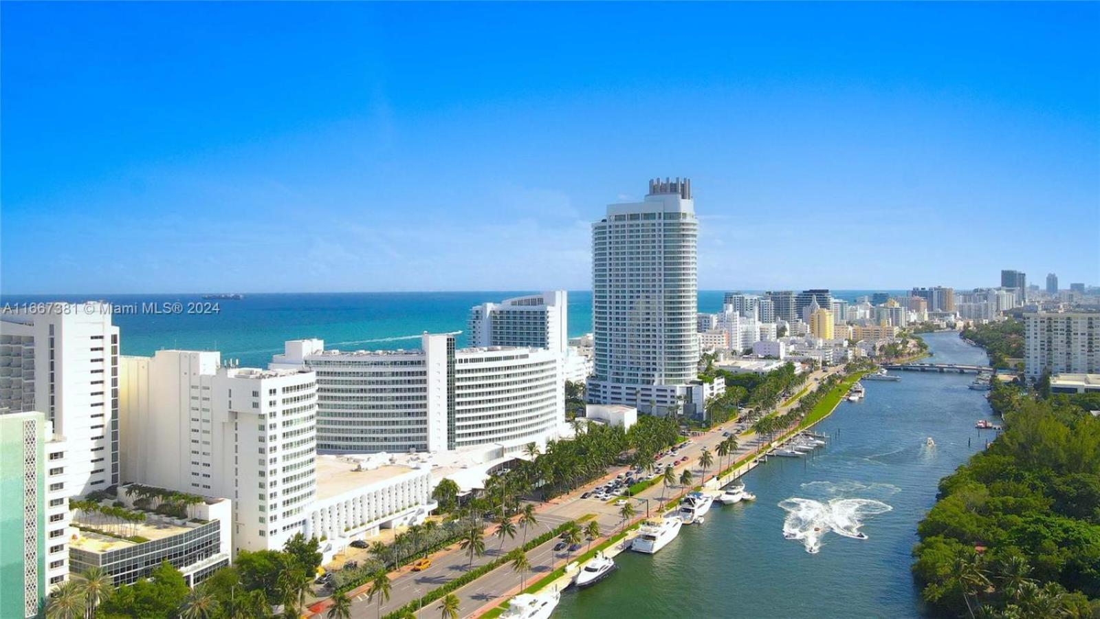 Hotel Fontainebleau Miami 5*